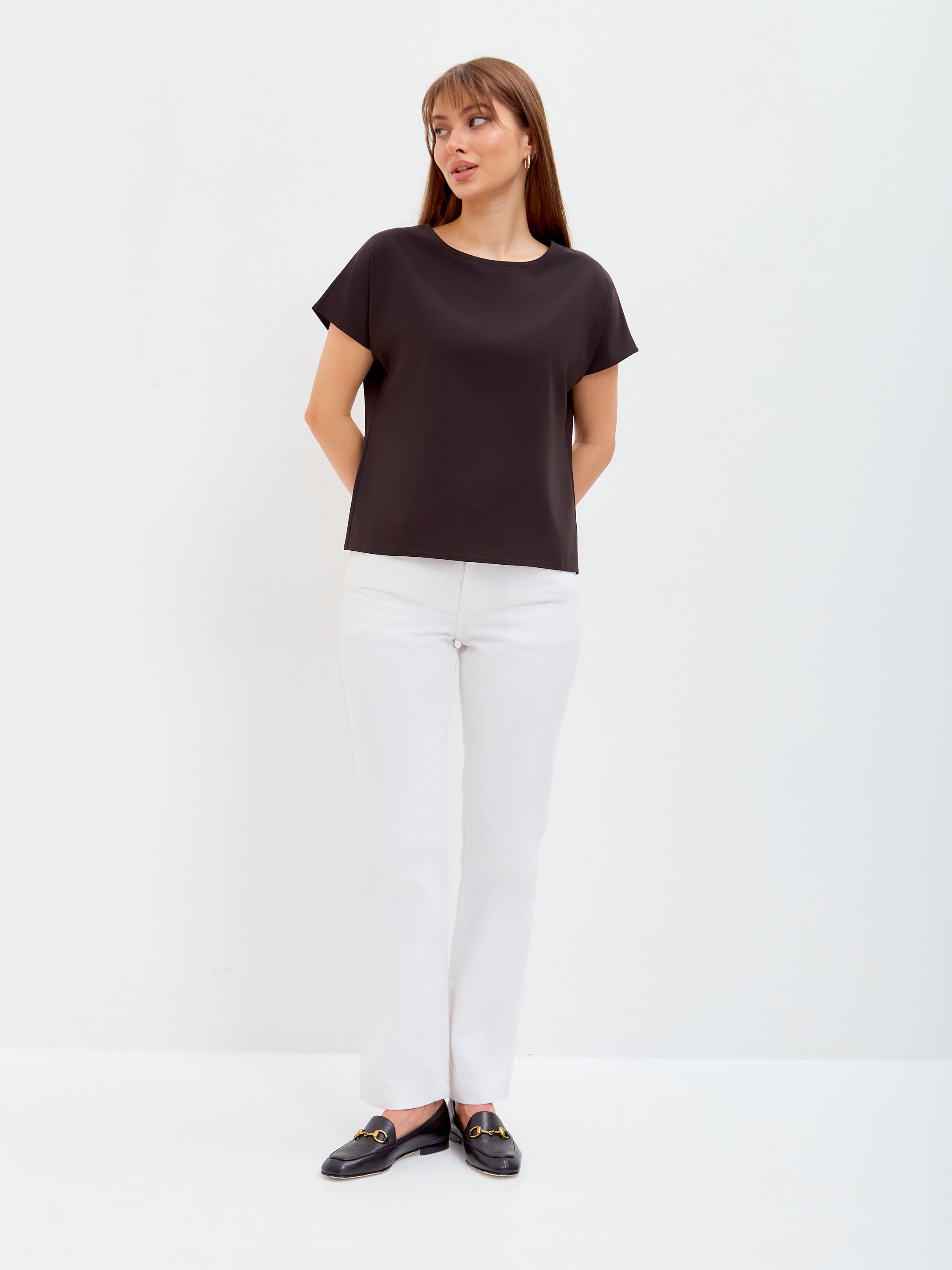 Short-sleeve blouse