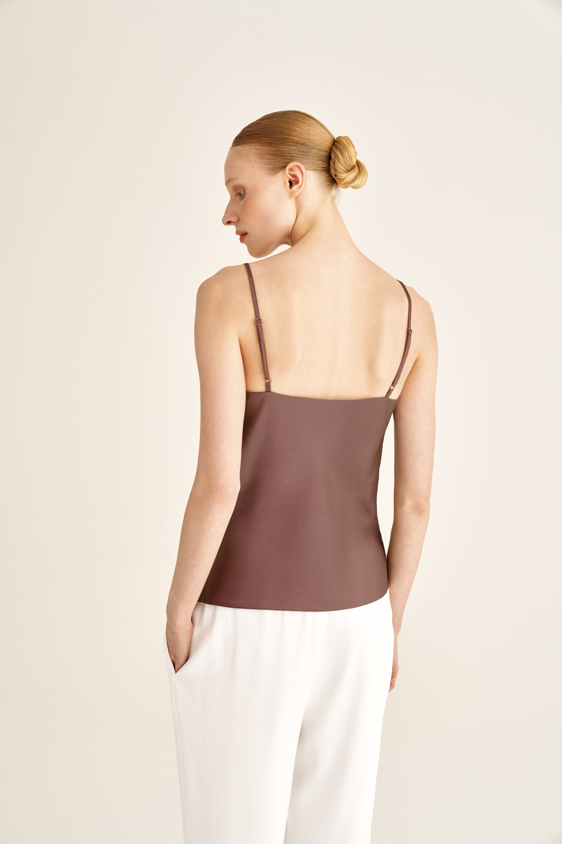 TOP NUDE